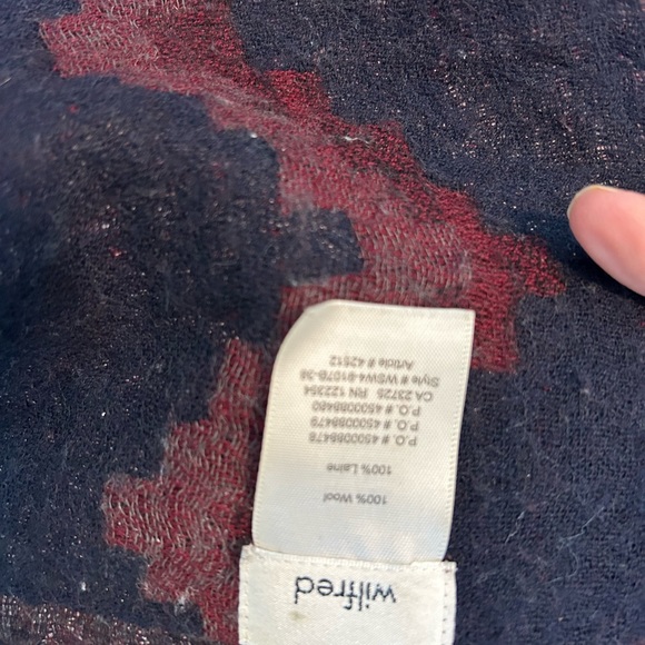 Aritzia Wool Mosaic Blanket Scarf - Picture 2 of 2